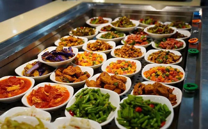 龍巖食堂承包案例：營(yíng)造溫馨舒適的用餐環(huán)境