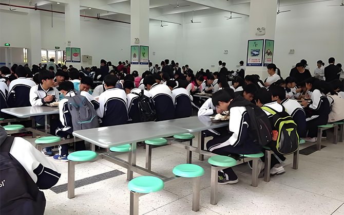 泉州企業(yè)食堂承包實(shí)現(xiàn)餐飲管理現(xiàn)代化